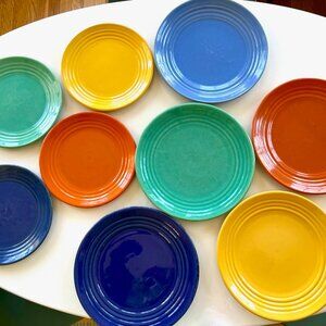 Set of 9 vintage Bauer ringware luncheon and salad plates